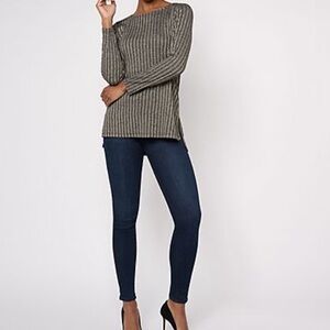 Dennis Basso lured rib knit tunic.